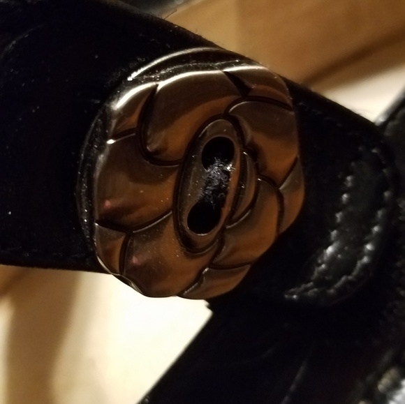 ALEGRIA PALOMA BLACK EMBOSSED ROSE - Picture 3 of 6